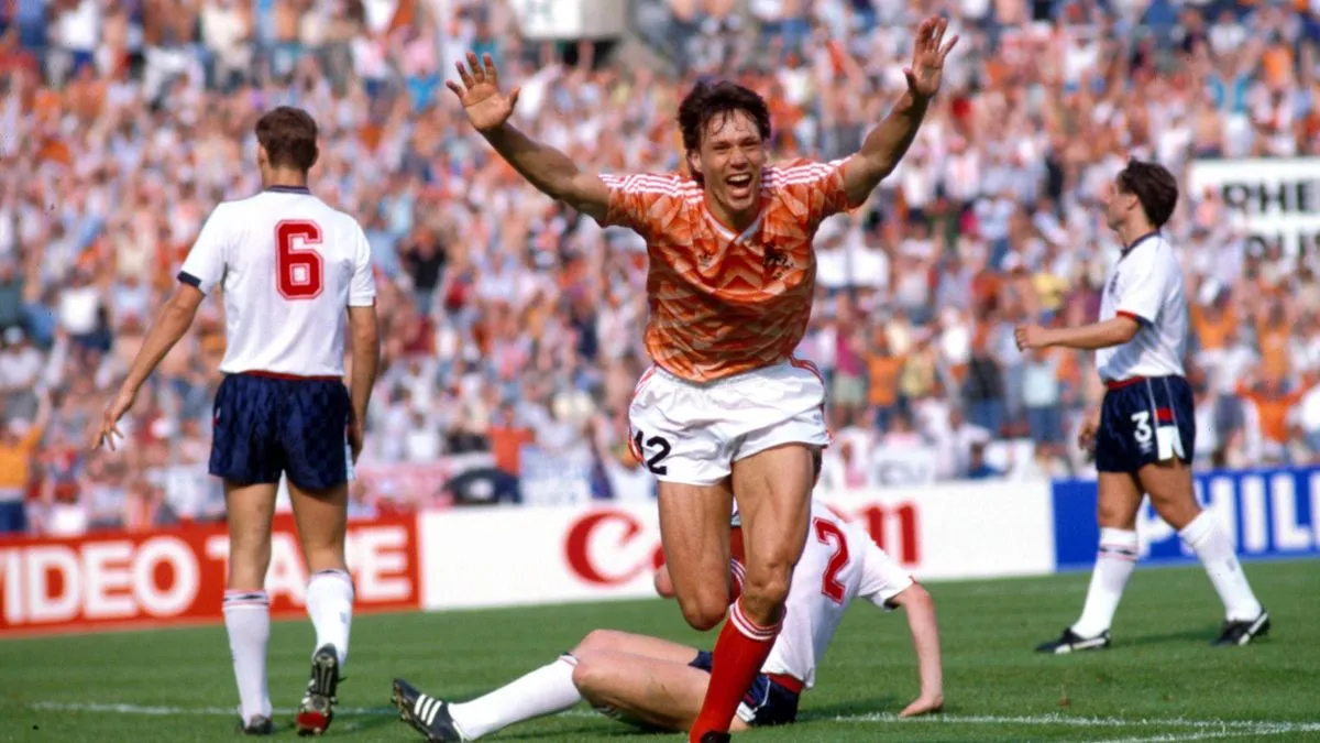 Tarihin En İyi 9 Numarası: Marco Van Basten'in Hikâyesi